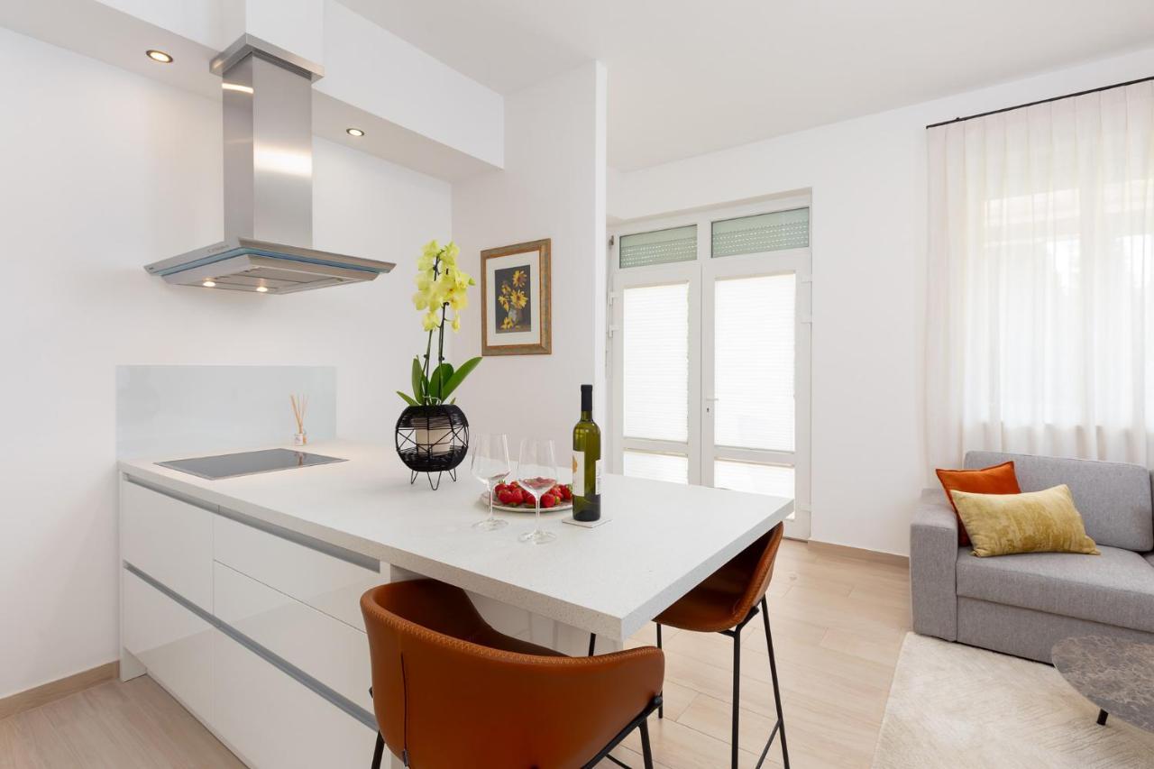 Stylish Apartment Mediterraneo Poreč Exterior foto