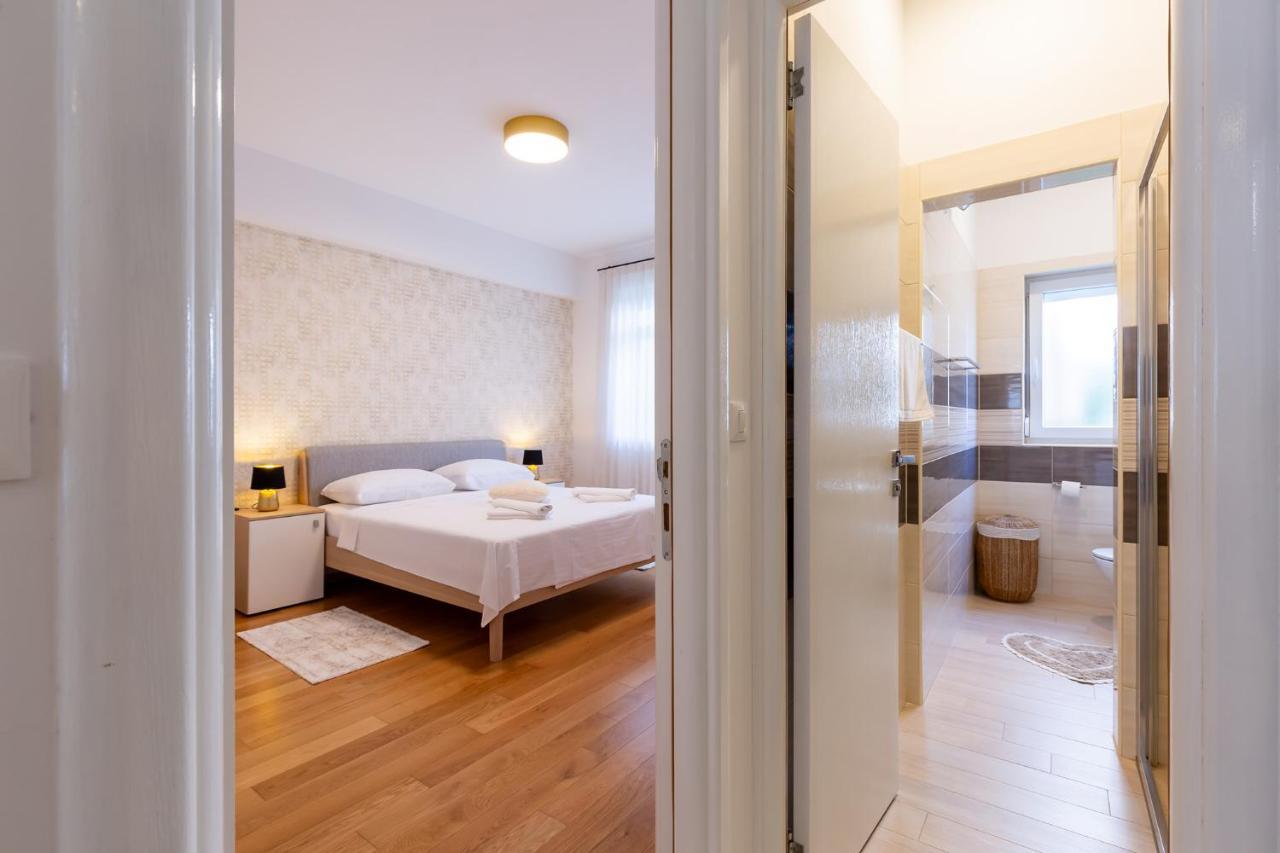 Stylish Apartment Mediterraneo Poreč Exterior foto